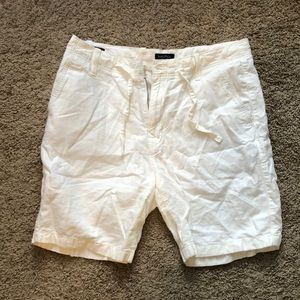 Men’s linen shorts